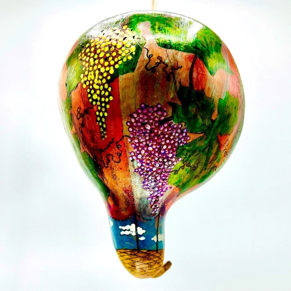 NEW Original Hot Air “ BALLOON of GRAPES ” Hand Crafted Gourd Art Wine Lovers - Picture 4 of 17